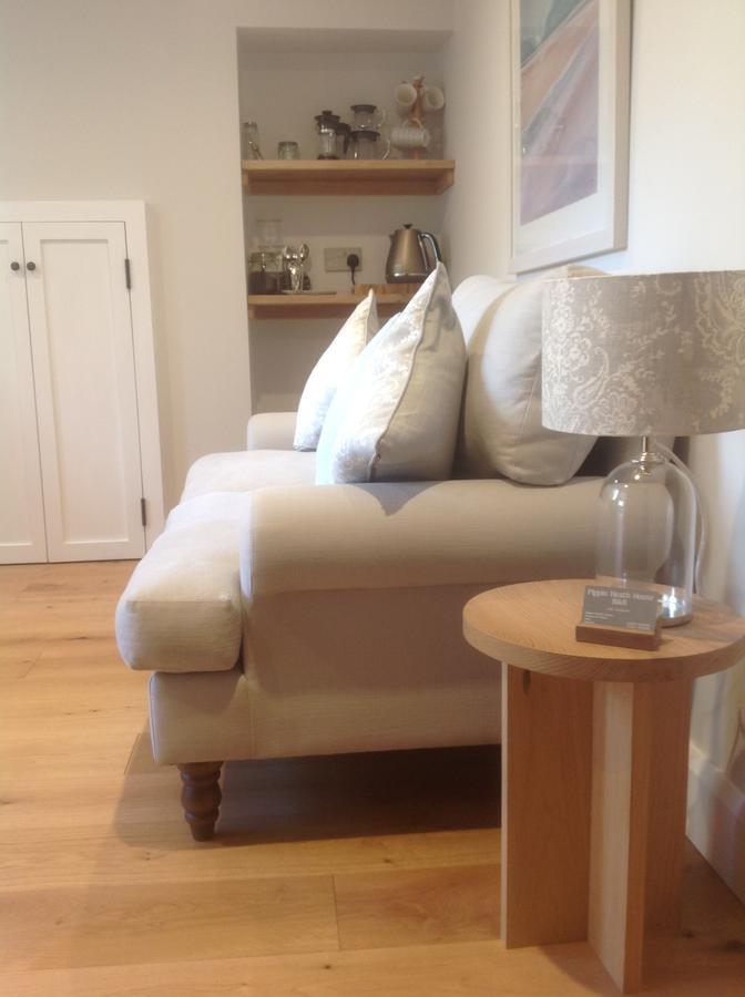 Pippin Heath House B&B Холт Екстериор снимка